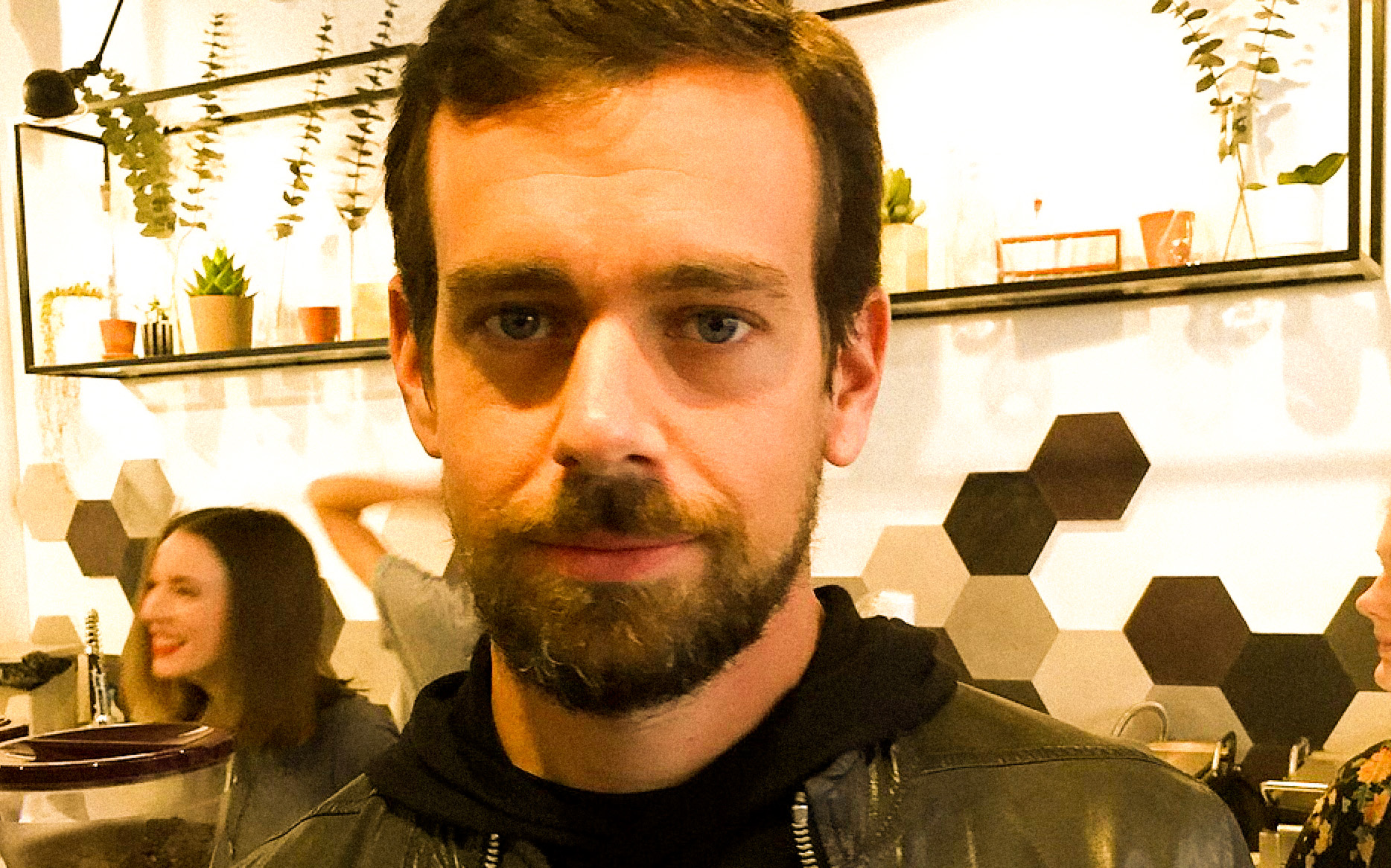 Bitchat, l&rsquo;application de réseau social de la révolter iranienne va-t-elle envahir le monde ?